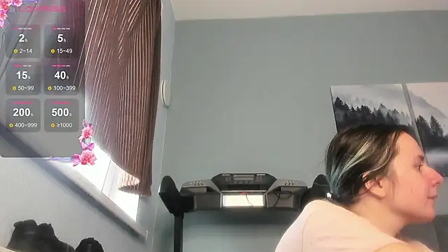 MilaniaCute online show from 10-16-25, 09:21