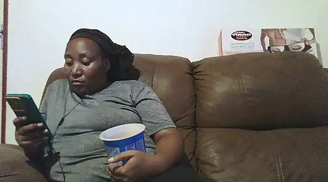 ebonytitts4u online show from 02-18-25, 05:21