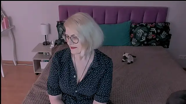 sabrinamacmarren online show from 03-02-25, 07:23