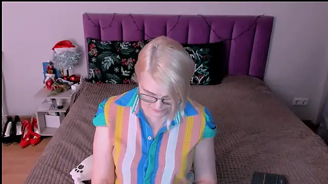 sabrinamacmarren online show from 01-09-26, 03:15