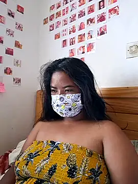 Artinah22 online show from 12-19-24, 04:45