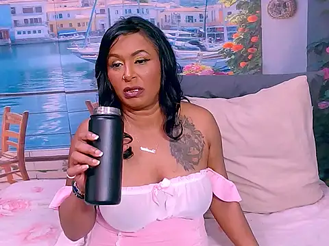 Snapshot of indiansparkle chatting on 10-03-25, 05:32 indiansparkle online show from 10-03-25, 05:32