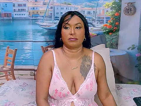 Snapshot of indiansparkle chatting on 10-06-25, 04:48 indiansparkle online show from 10-06-25, 04:48