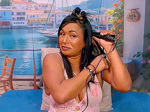 Snapshot of indiansparkle chatting on 10-21-25, 05:35 indiansparkle online show from 10-21-25, 05:35