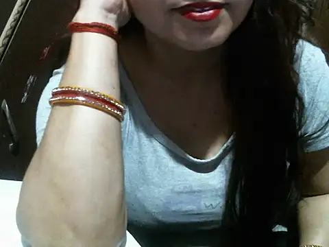 Snapshot of UrsMansi chatting on 03-31-26, 07:47 UrsMansi online show from 03-31-26, 07:47