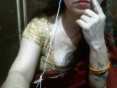 Snapshot of UrsMansi chatting on 04-13-26, 05:24 UrsMansi online show from 04-13-26, 05:24