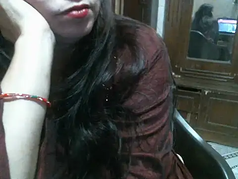 Snapshot of UrsMansi chatting on 04-24-26, 09:17 UrsMansi online show from 04-24-26, 09:17
