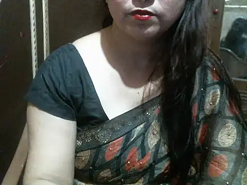 Snapshot of UrsMansi chatting on 04-28-26, 07:24 UrsMansi online show from 04-28-26, 07:24