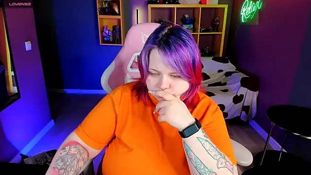 Yoki Shizuko online show from 02-13-25, 06:52