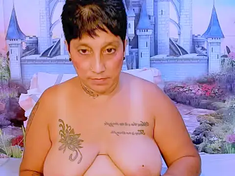 Snapshot of indianroxy chatting on 01-29-25, 01:58 indianroxy online show from 01-29-25, 01:58