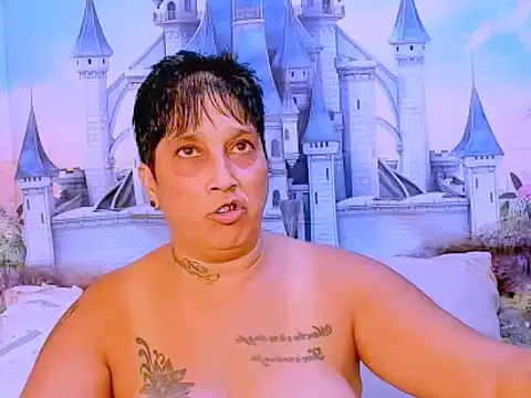 Snapshot of indianroxy chatting on 01-30-25, 06:46 indianroxy online show from 01-30-25, 06:46