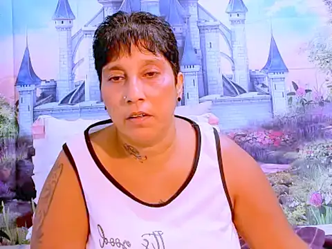 Snapshot of indianroxy chatting on 01-31-25, 07:29 indianroxy online show from 01-31-25, 07:29