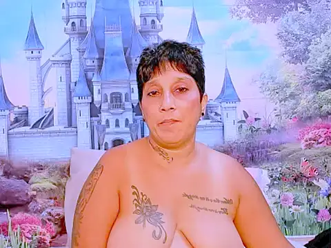 Snapshot of indianroxy chatting on 02-04-25, 02:17 indianroxy online show from 02-04-25, 02:17