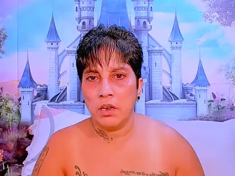 Snapshot of indianroxy chatting on 02-23-25, 08:17 indianroxy online show from 02-23-25, 08:17