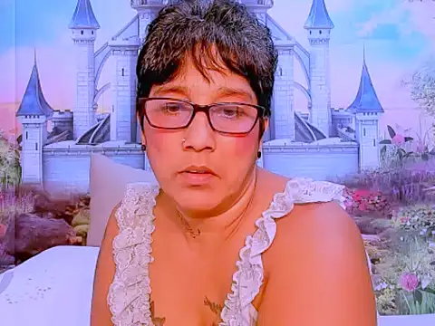 Snapshot of indianroxy chatting on 03-05-25, 10:00 indianroxy online show from 03-05-25, 10:00