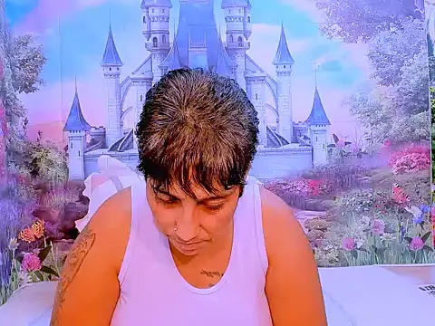 Snapshot of indianroxy chatting on 03-10-25, 04:28 indianroxy online show from 03-10-25, 04:28