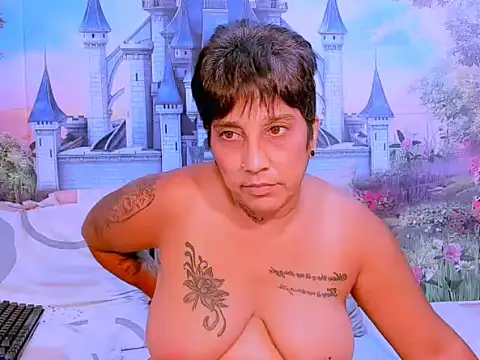 Snapshot of indianroxy chatting on 03-12-25, 11:33 indianroxy online show from 03-12-25, 11:33