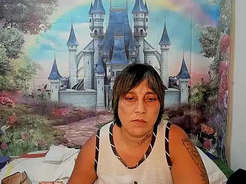 Snapshot of indianroxy chatting on 09-22-25, 04:25 indianroxy online show from 09-22-25, 04:25