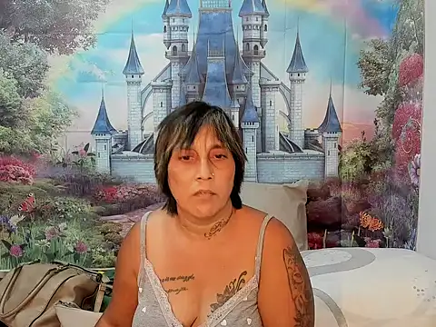 Snapshot of indianroxy chatting on 10-01-25, 04:13 indianroxy online show from 10-01-25, 04:13