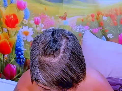 Snapshot of indianroxy chatting on 11-06-25, 04:19 indianroxy online show from 11-06-25, 04:19