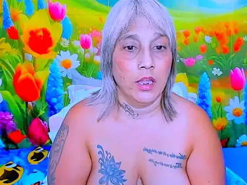 Snapshot of indianroxy chatting on 06-18-26, 05:17 indianroxy online show from 06-18-26, 05:17