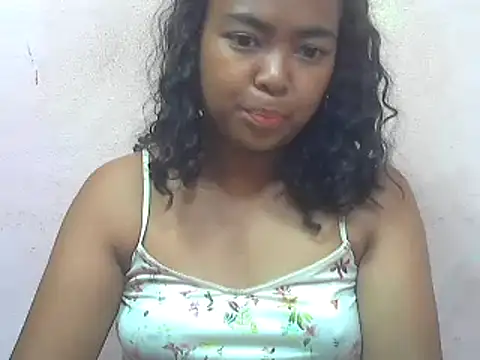Snapshot of milkboobsgirl chatting on 12-27-24, 08:13 milkboobsgirl online show from 12-27-24, 08:13