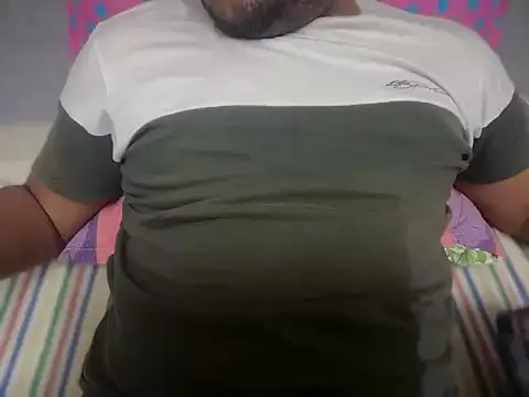 Randy642001 online show from 10-28-25, 01:25