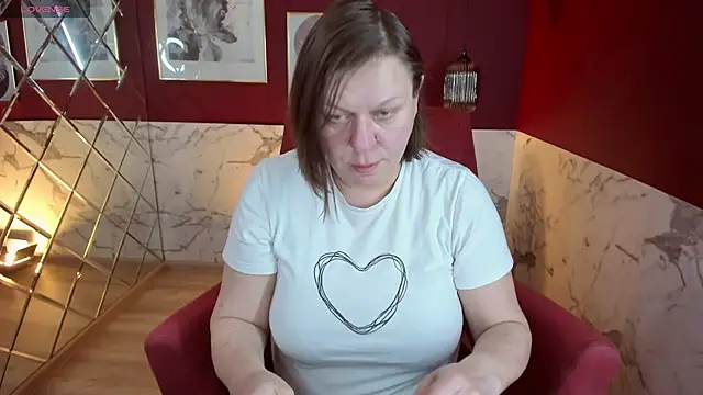 Snapshot of KellyPerfection chatting on 02-23-25, 01:32 KellyPerfection online show from 02-23-25, 01:32