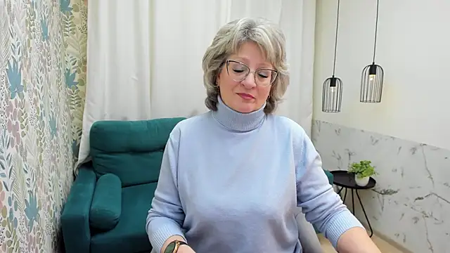 Snapshot of EvelynJoyful chatting on 03-03-26, 05:13 EvelynJoyful online show from 03-03-26, 05:13