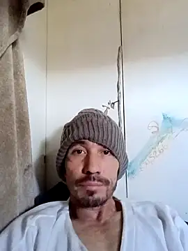 Snapshot of Serapitocojelon chatting on 11-06-25, 08:10 Serapitocojelon online show from 11-06-25, 08:10