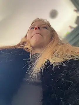 Snapshot of AnastasiaAniess chatting on 02-21-26, 10:16 AnastasiaAniess online show from 02-21-26, 10:16