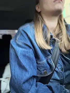 Snapshot of AnastasiaAniess chatting on 03-21-26, 05:16 AnastasiaAniess online show from 03-21-26, 05:16