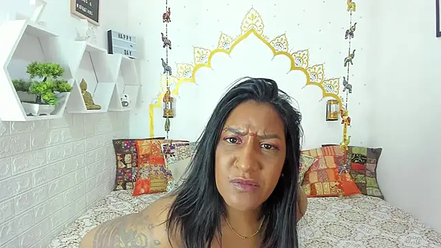 LadyNahir online show from 02-25-25, 02:25