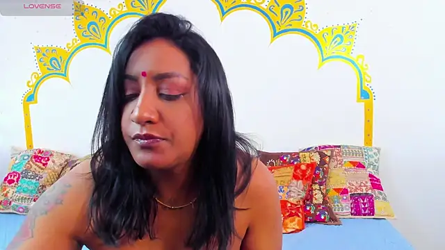 Snapshot of LadyNahir chatting on 06-26-26, 12:59 LadyNahir online show from 06-26-26, 12:59