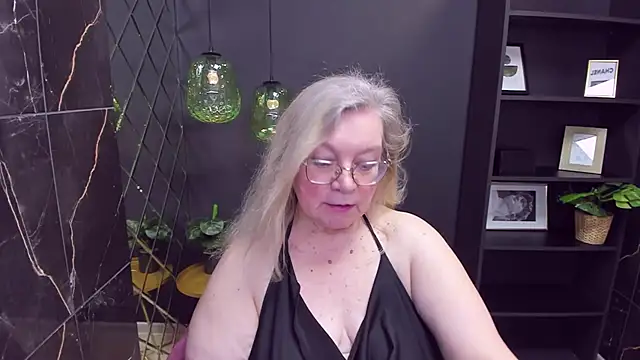 NataliMellow online show from 12-11-24, 04:20