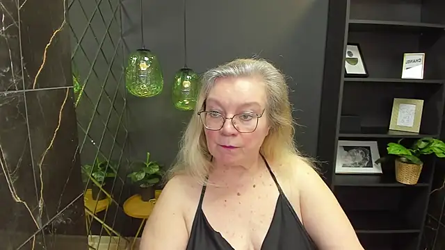 NataliMellow online show from 12-15-24, 01:00
