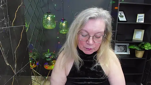 NataliMellow online show from 12-29-24, 04:19
