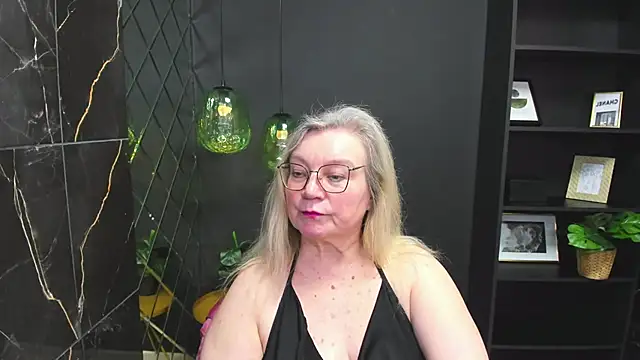 NataliMellow online show from 02-01-25, 04:11