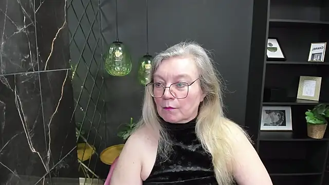 NataliMellow online show from 02-19-25, 01:17