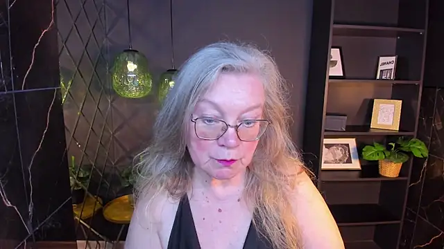 NataliMellow online show from 05-10-26, 01:16