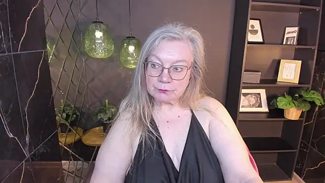 NataliMellow online show from 05-11-26, 01:28
