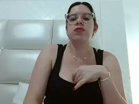 ashlymoon online show from 01-04-25, 12:37