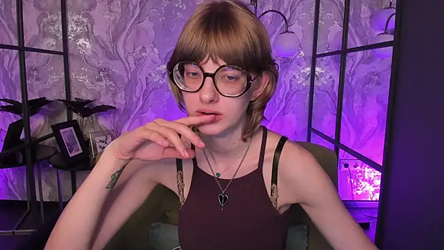 Snapshot of RubySoft chatting on 03-09-26, 08:57 RubySoft online show from 03-09-26, 08:57