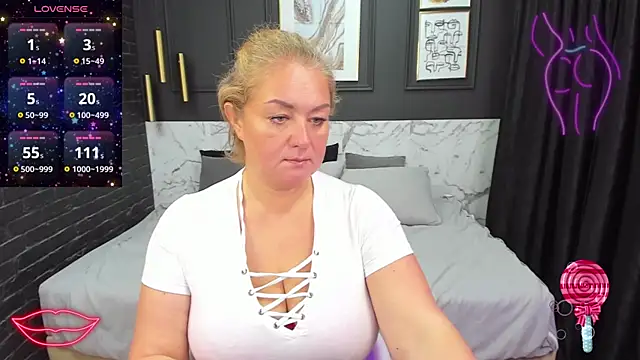 JenniferLight online show from 12-03-24, 11:24