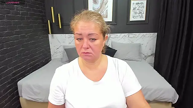 JenniferLight online show from 12-07-24, 01:07