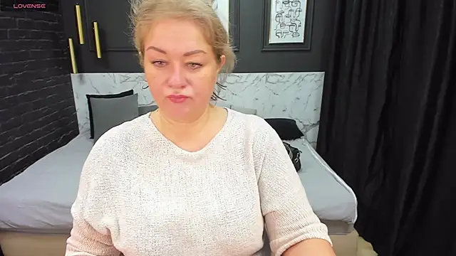 JenniferLight online show from 02-03-25, 08:13