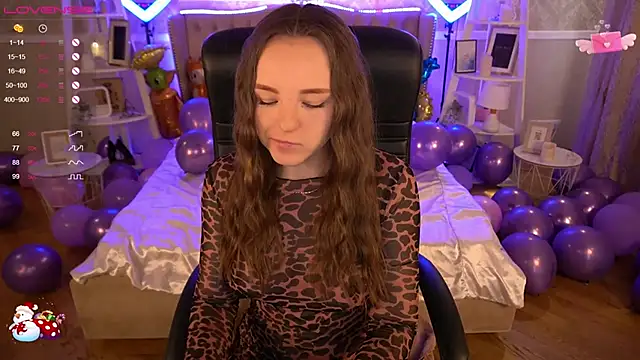 FoxyShy online show from 01-12-25, 09:51