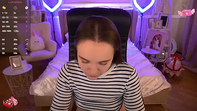 FoxyShy online show from 03-13-25, 12:46