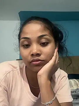 Snapshot of naya86 chatting on 04-10-26, 02:44 naya86 online show from 04-10-26, 02:44