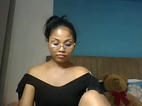 Snapshot of naya86 chatting on 04-16-26, 02:07 naya86 online show from 04-16-26, 02:07